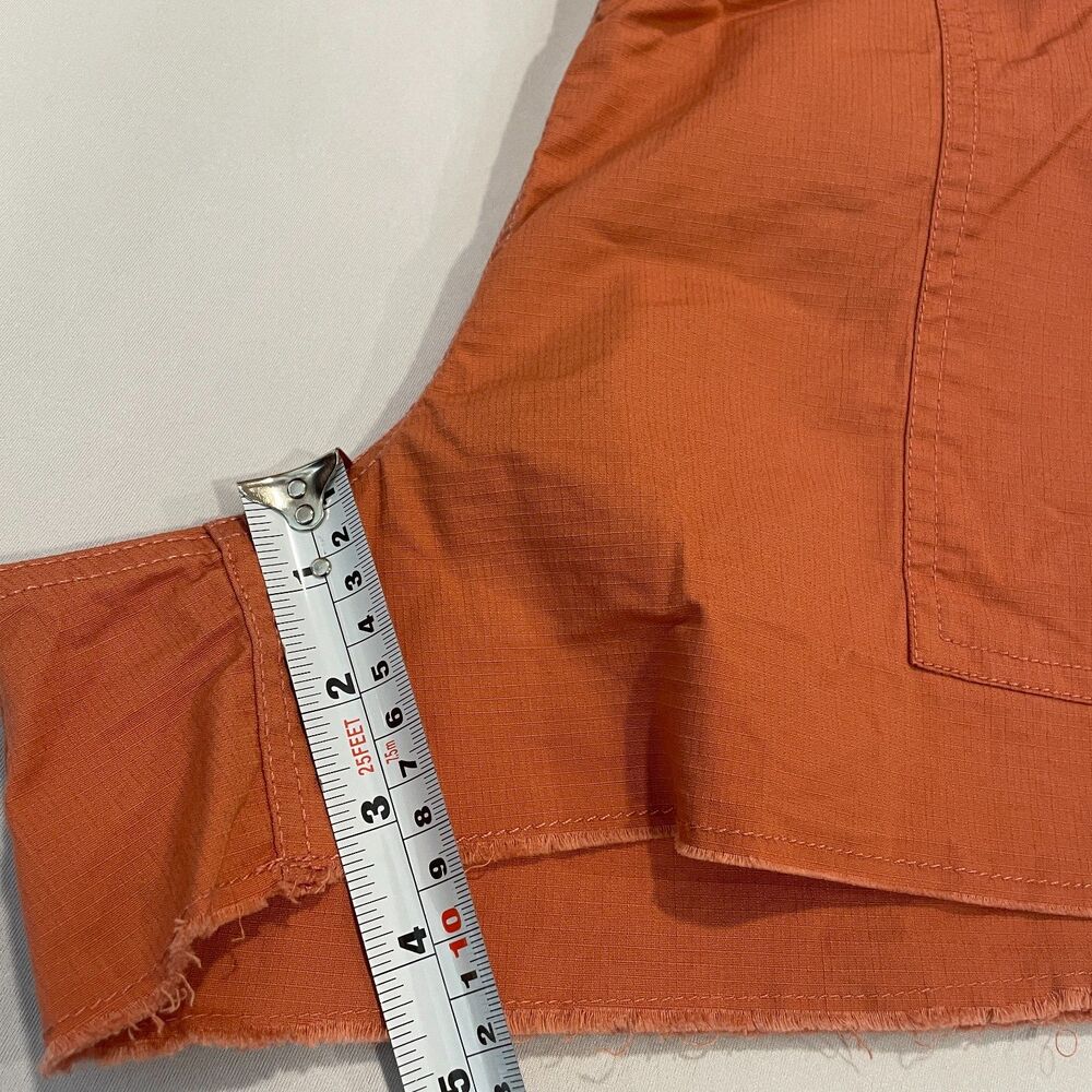 ~ VUORI Med Vintage Ripstop Short DuraTerra Rust Terracotta Womens Cut Off VW385 - Picture 9 of 16